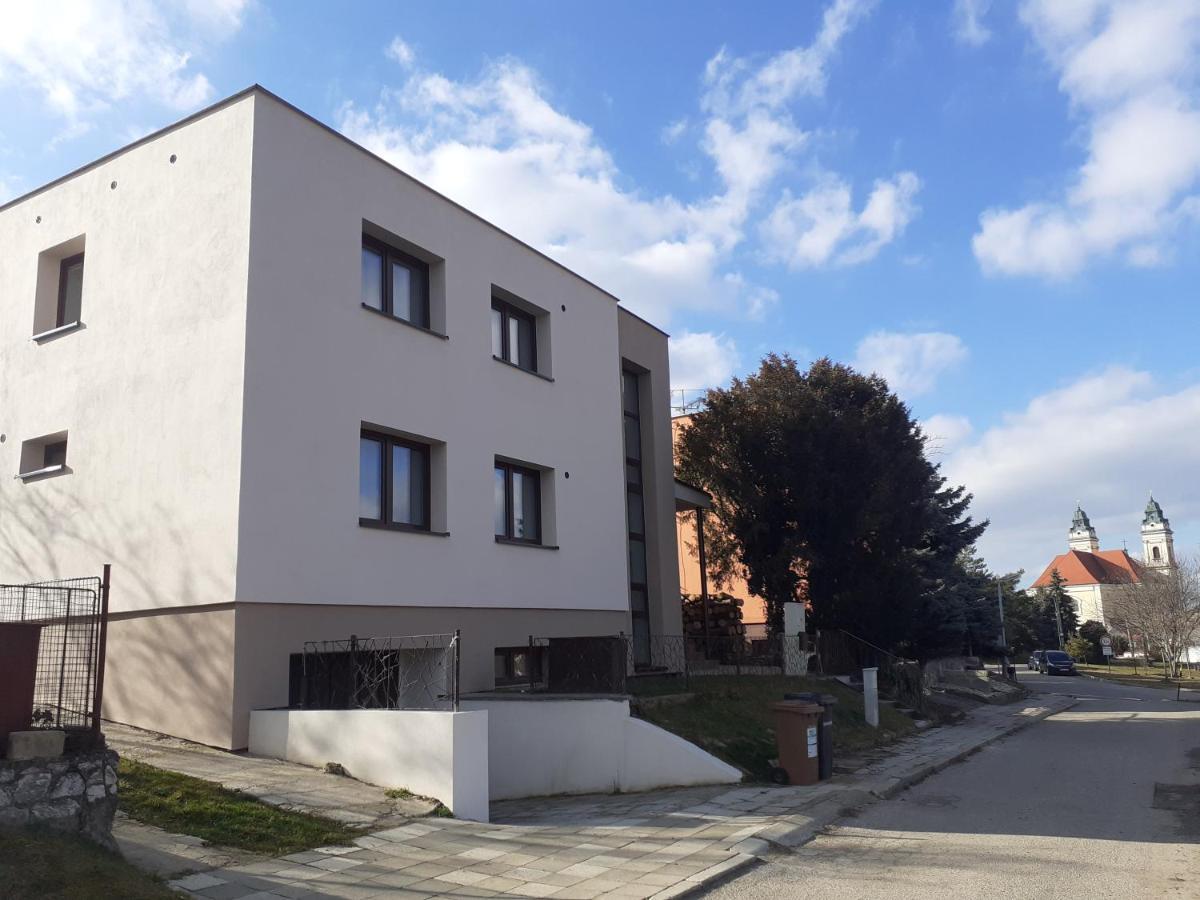 Valen Apartmany Valtice Exterior photo
